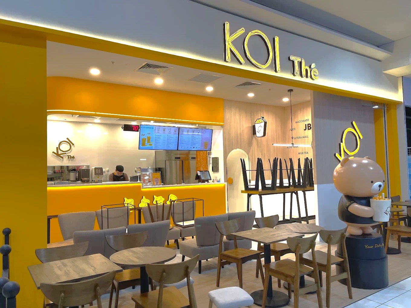 KOI Shop 3
